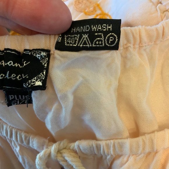 NEW! PLUS SIZE! Embroidered Boho Peasant Blouse Size 1X - Picture 7 of 7